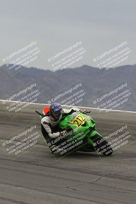 media/Nov-15-2025-Race Pace (Sat) [[8de605a2d8]]/Verified Riders/Bowl (1020am)/